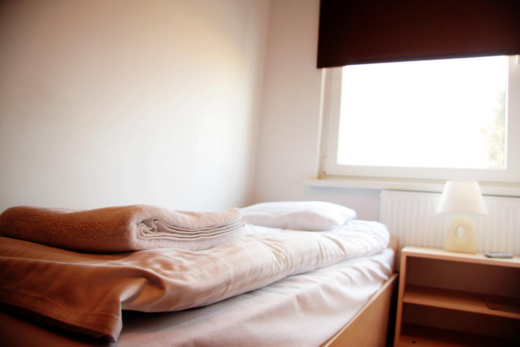 Hostel24 Bed&Breakfast Bydgoszcz Ruang foto